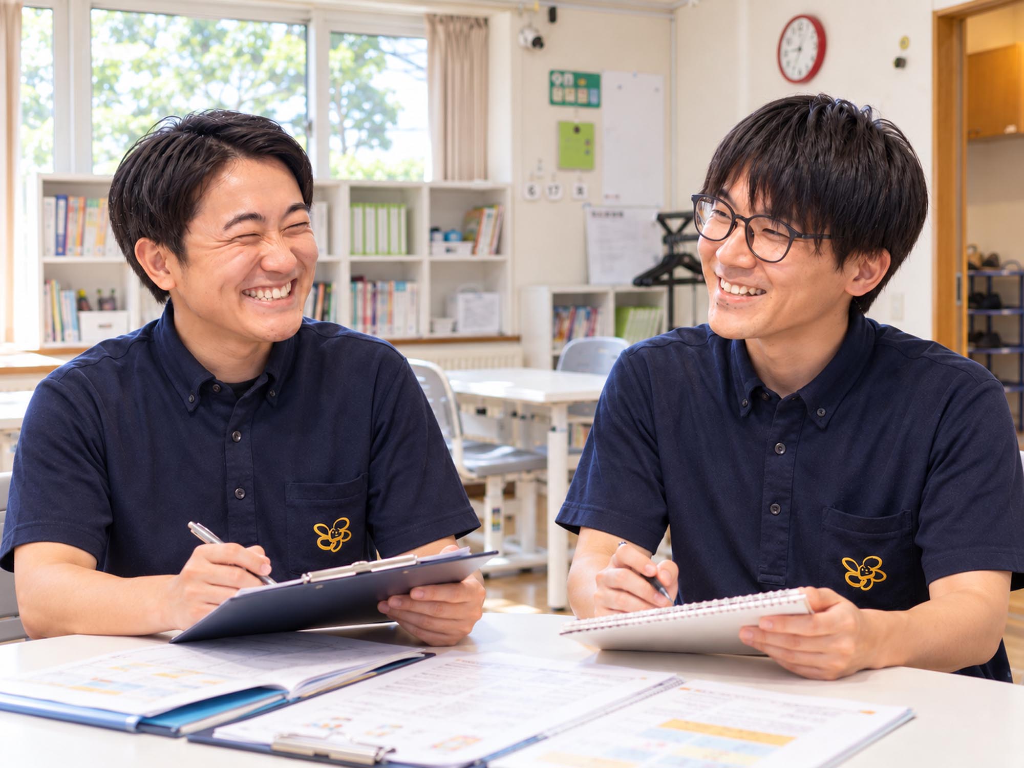 はなまる北ポロで支援について話し合うスタッフ